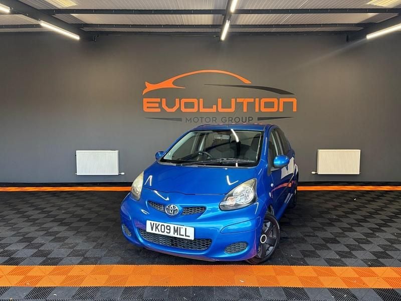 Blue Used 2009 Toyota Aygo Hatchback | £3,495 (Fair price) - Image 1/4