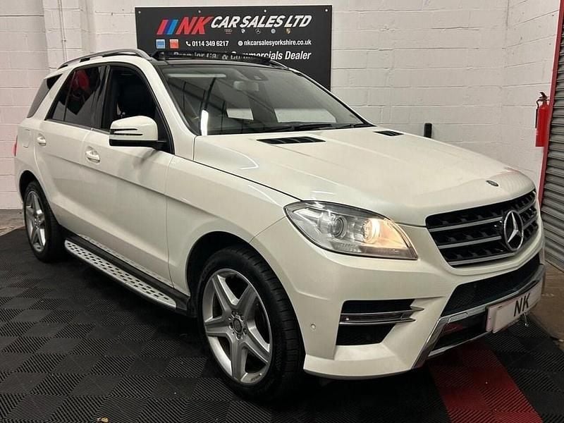 White Used 2014 Mercedes ML350 AMG SUV | £12,995 (A bit pricey) - Image 1/4