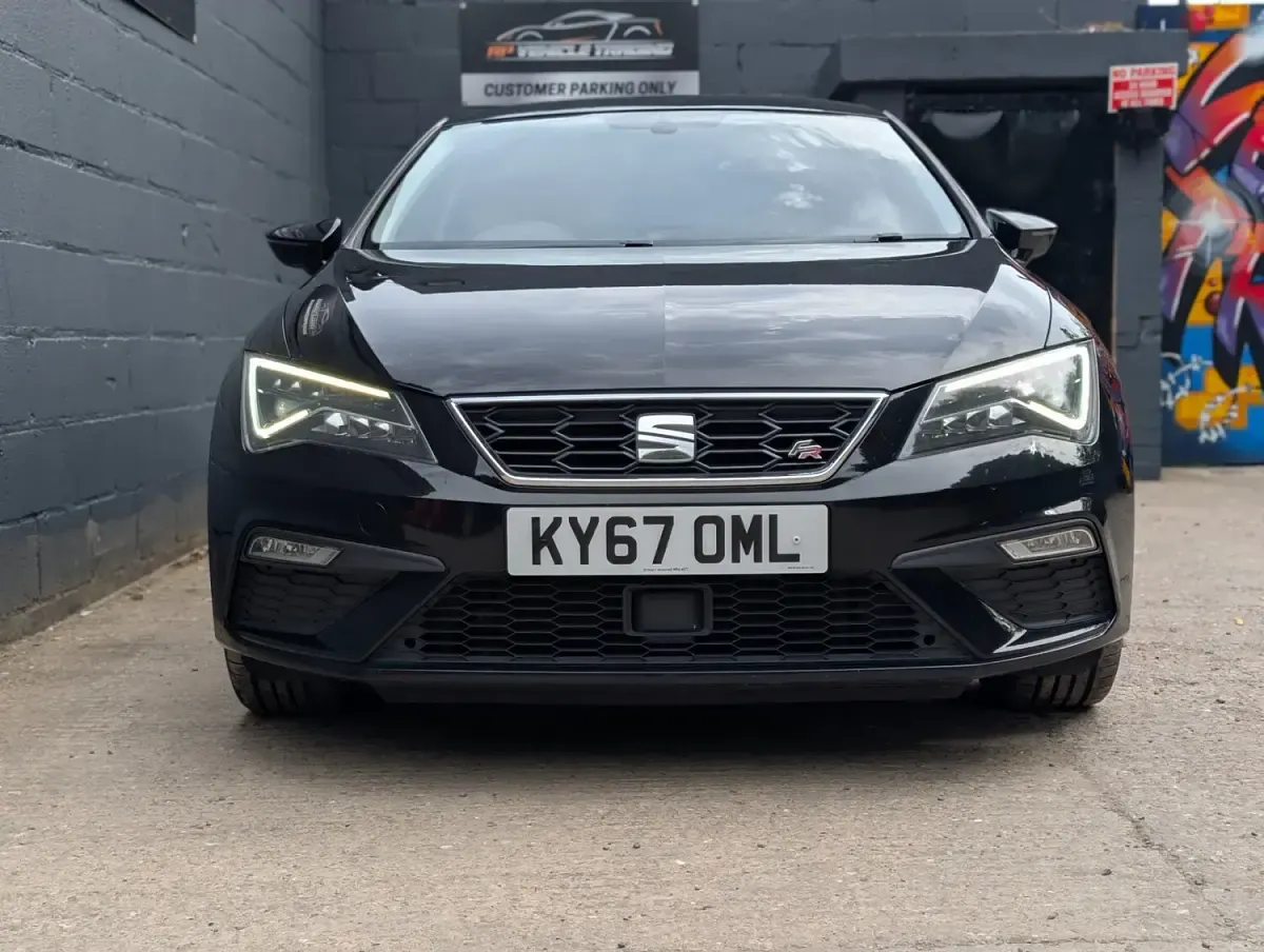 Used Seat Leon FR 184 HP (135 kW) 2017 Black Hatchback
