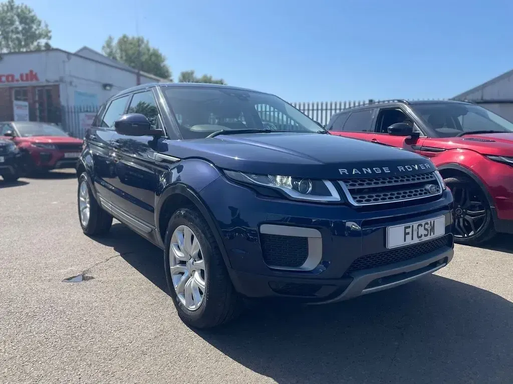 Used Land Rover Range Rover evoque SE 180 HP (132 kW) 2017 Blue Estate