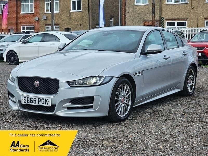 Used Jaguar XE R-Sport 163 HP (119 kW) 2016 Silver Sedan