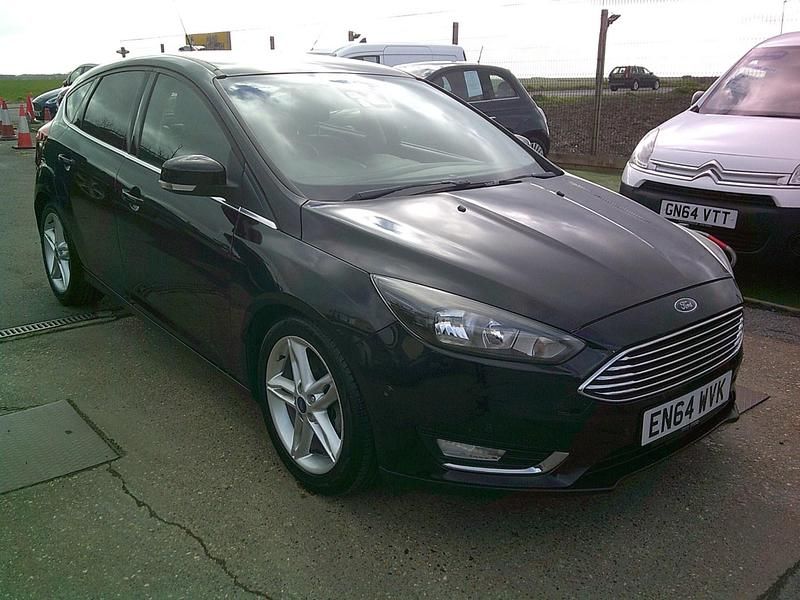 Used Ford Focus Titanium 125 HP (91 kW) 2015 Black Hatchback