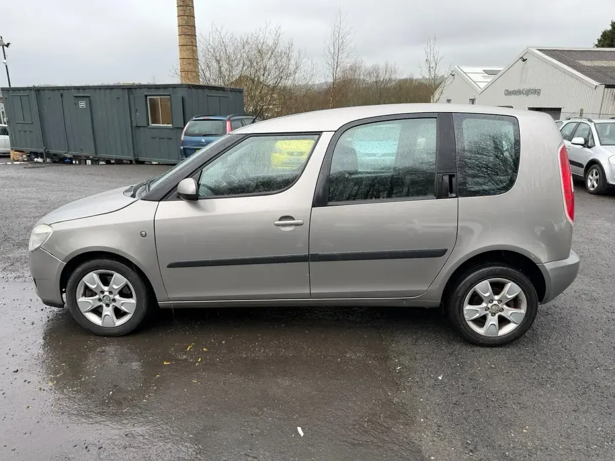 Used Skoda Roomster 105 HP (77 kW) 2008 Beige MPV