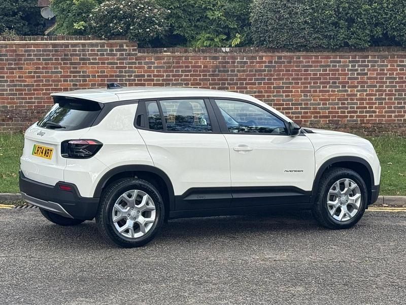 Used Jeep Avenger EV Altitude 113 kW (154 HP) 2024 SUV