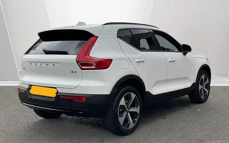 Used Volvo XC40 Plus 163 HP (119 kW) 2026 SUV