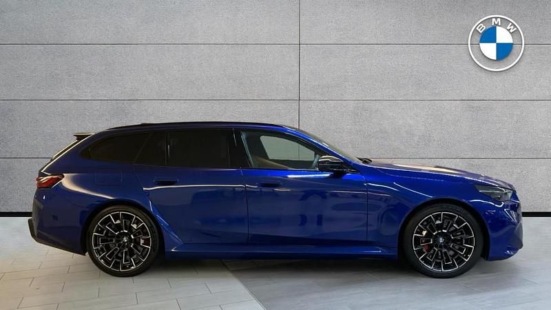 New BMW M5 Comfort Edition 717 HP (527 kW) 2025 Blue Estate