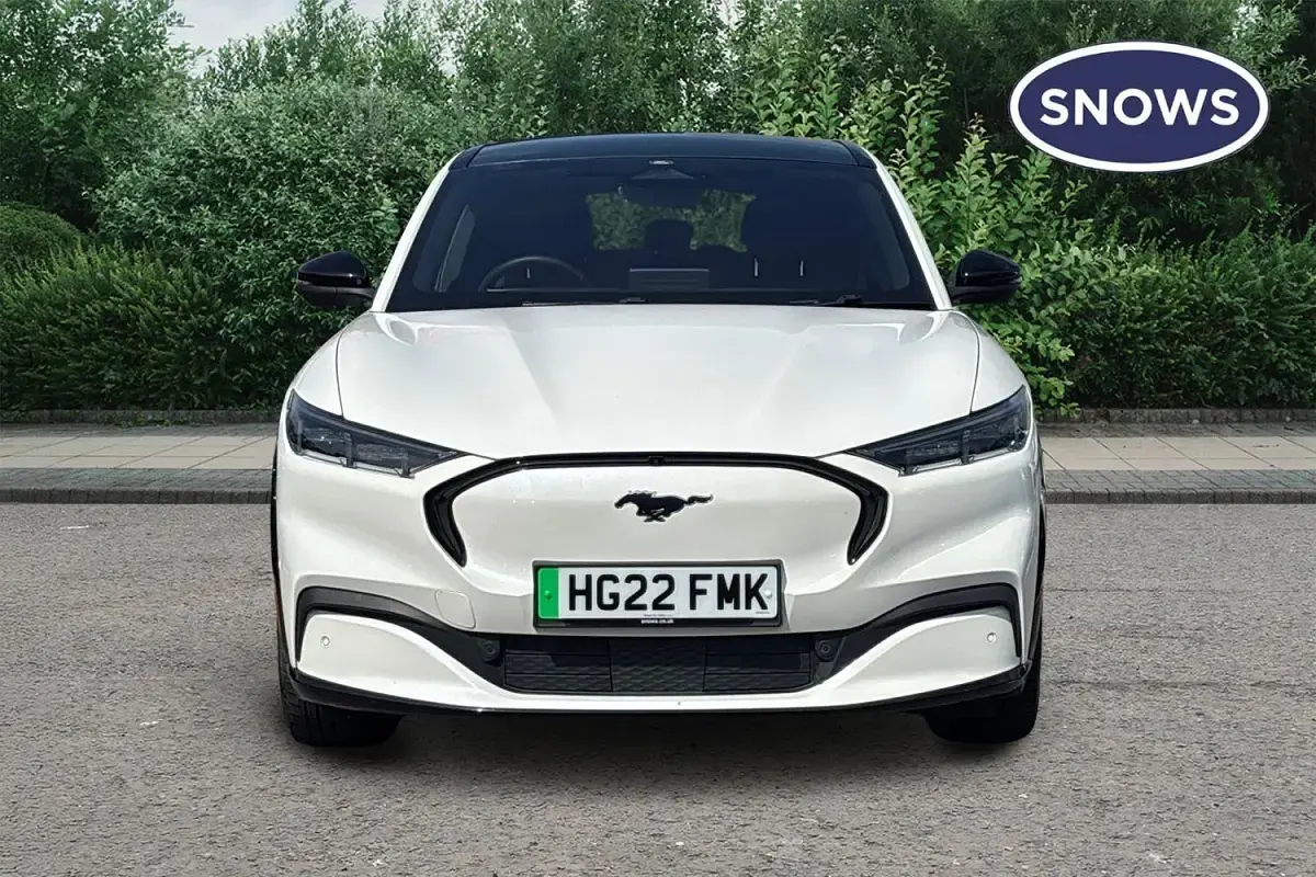 Usado Ford Mustang Mach-E Extended Range 258 kW (351 HP) 2022 Branco SUV