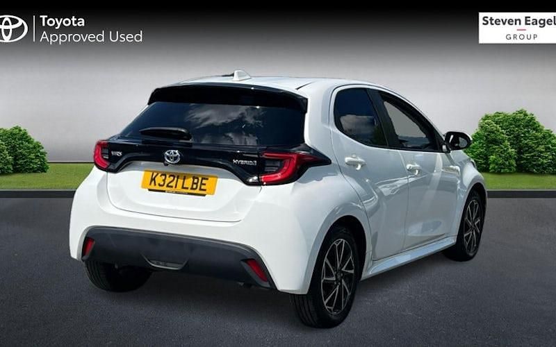 Used Toyota Yaris Hybrid Design 116 HP (85 kW) 2025 Hatchback