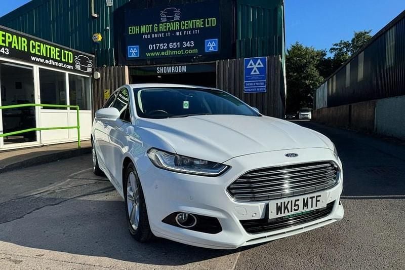 White Used 2015 Ford Mondeo Titanium Hatchback | £5,990 (Fair price) - Image 1/1
