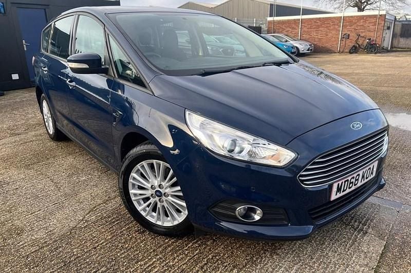 Used Ford S-MAX Zetec 165 HP (121 kW) 2019 Blue MPV