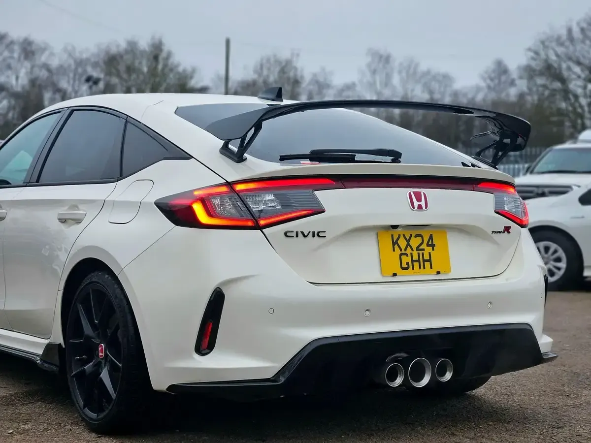 New Honda Civic Type R 143 HP (105 kW) 2026 White Hatchback