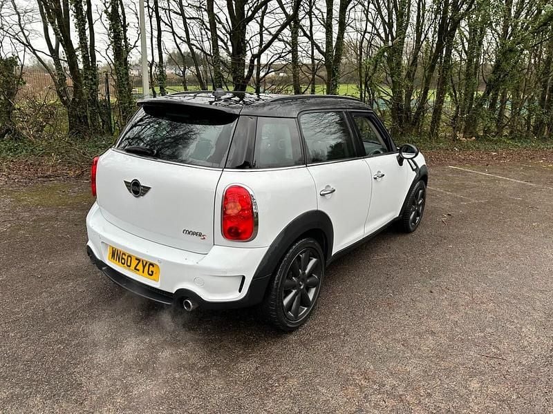Used Mini Cooper S 184 HP (135 kW) 2010 White Hatchback