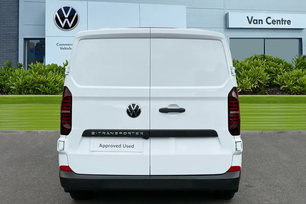 New VW T7 100 kW (136 HP) 2025 White Van