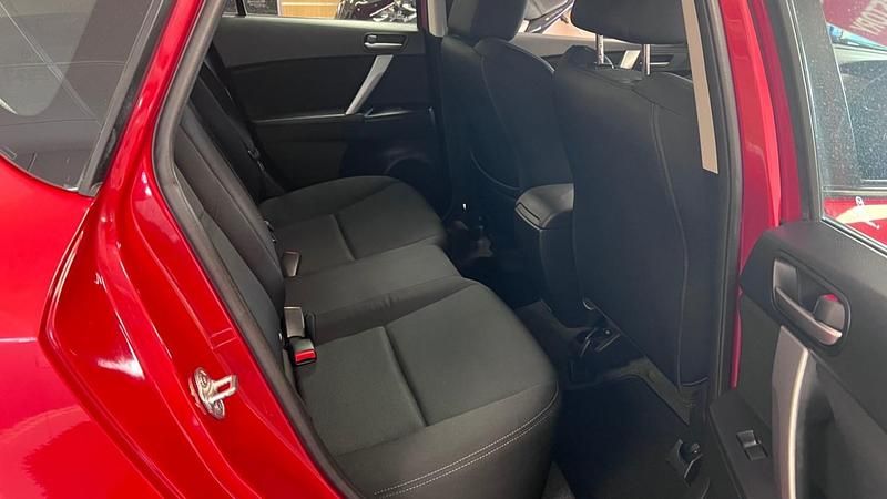 Used Mazda 3 2011 Red Hatchback