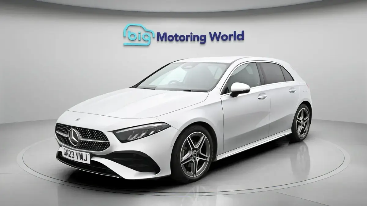 Used Mercedes A180 Executive 150 HP (110 kW) 2023 Silver Hatchback