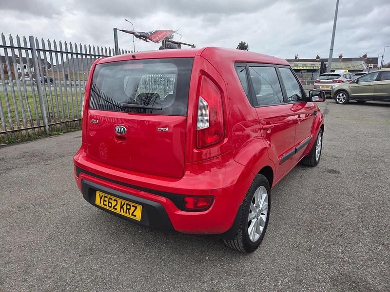 Used Kia Soul 126 HP (92 kW) 2012 Red SUV