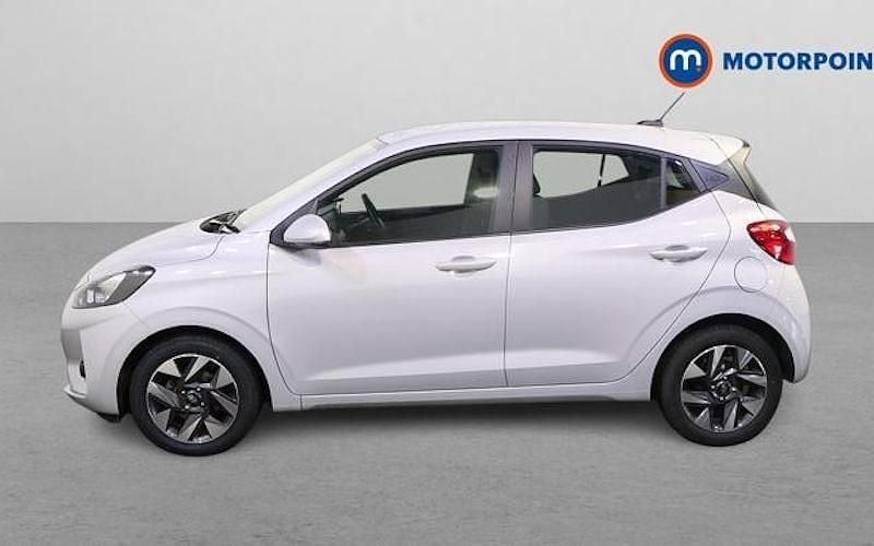 Used Hyundai i10 Advanced 63 HP (46 kW) 2025 Grey Hatchback