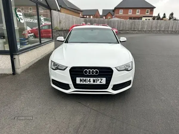 Used Audi A5 Black Edition 170 HP (125 kW) 2014 White Coupe