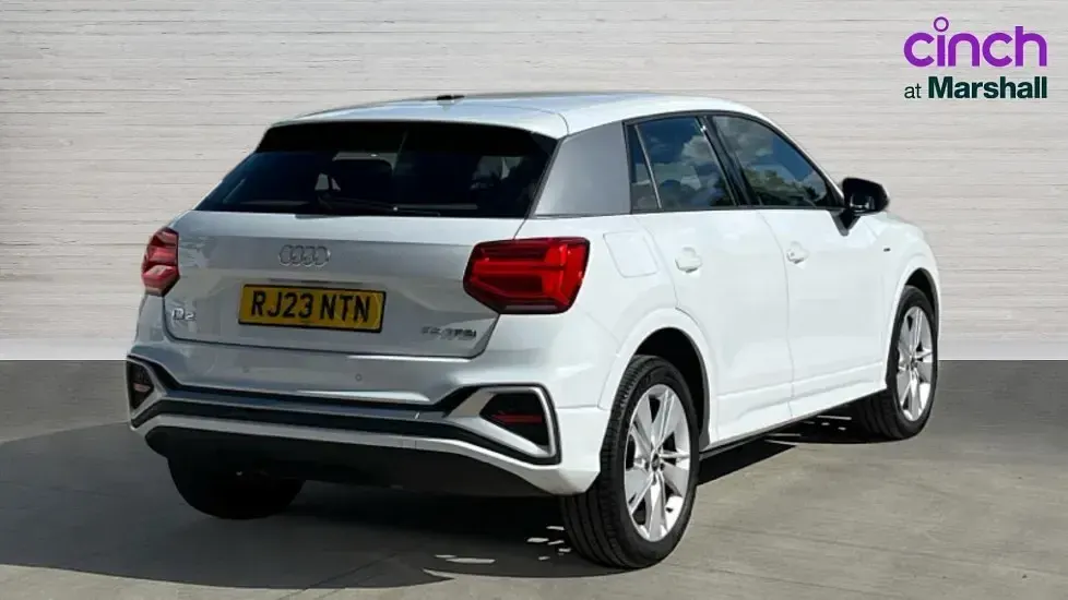 Used Audi Q2 S-Line 150 HP (110 kW) 2023 White SUV