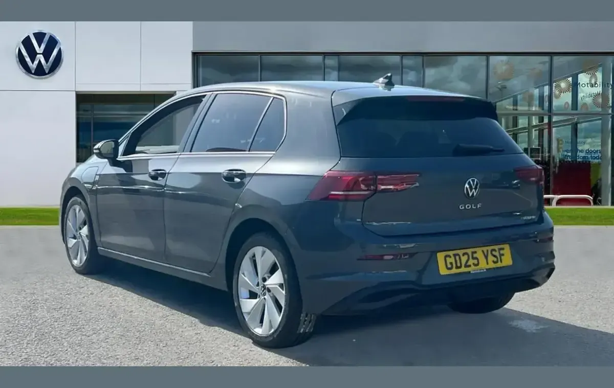 Used VW Golf VIII Match 200 HP (147 kW) 2025 Grey Hatchback