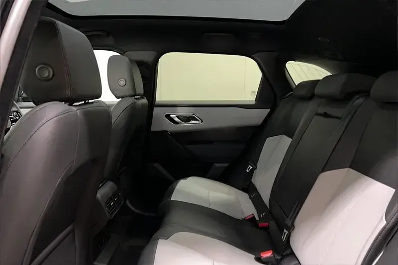 Used Land Rover Range Rover Velar SE Dynamic 201 HP (147 kW) 2025 Black SUV
