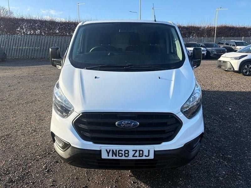 Used Ford Transit Custom 105 HP (77 kW) 2018 White Van
