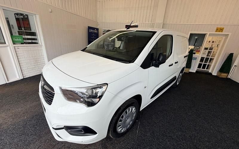 Used Vauxhall Combo Sportive 101 HP (74 kW) 2021 Van