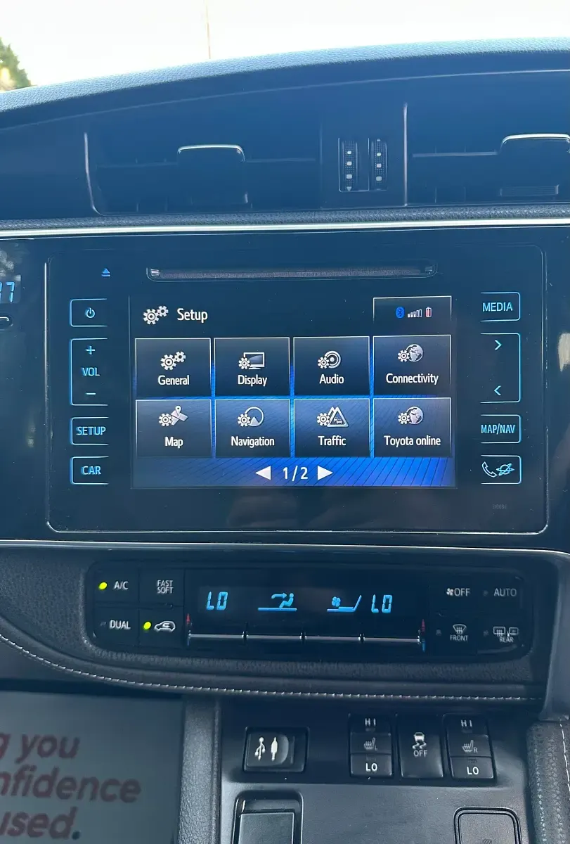 Used Toyota Auris Hybrid 2016 Blue Estate