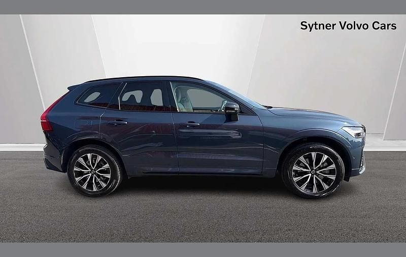Used Volvo XC60 Plus 247 HP (181 kW) 2024 Blue SUV