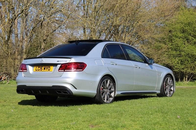 Usado Mercedes E63S AMG 2015 Prateado Sedan