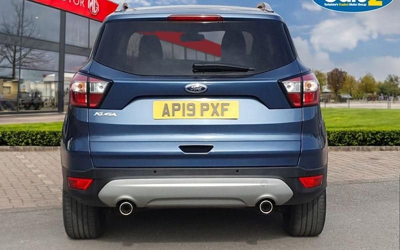 Second-hand Ford Kuga Titanium 150 CP (110 kW) 2019 Albastru SUV