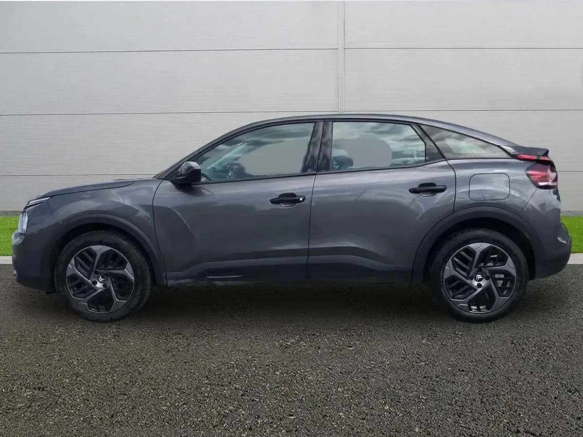 Używany Citroën C4 PureTech 102 KM (75 kW) 2023 Szary SUV