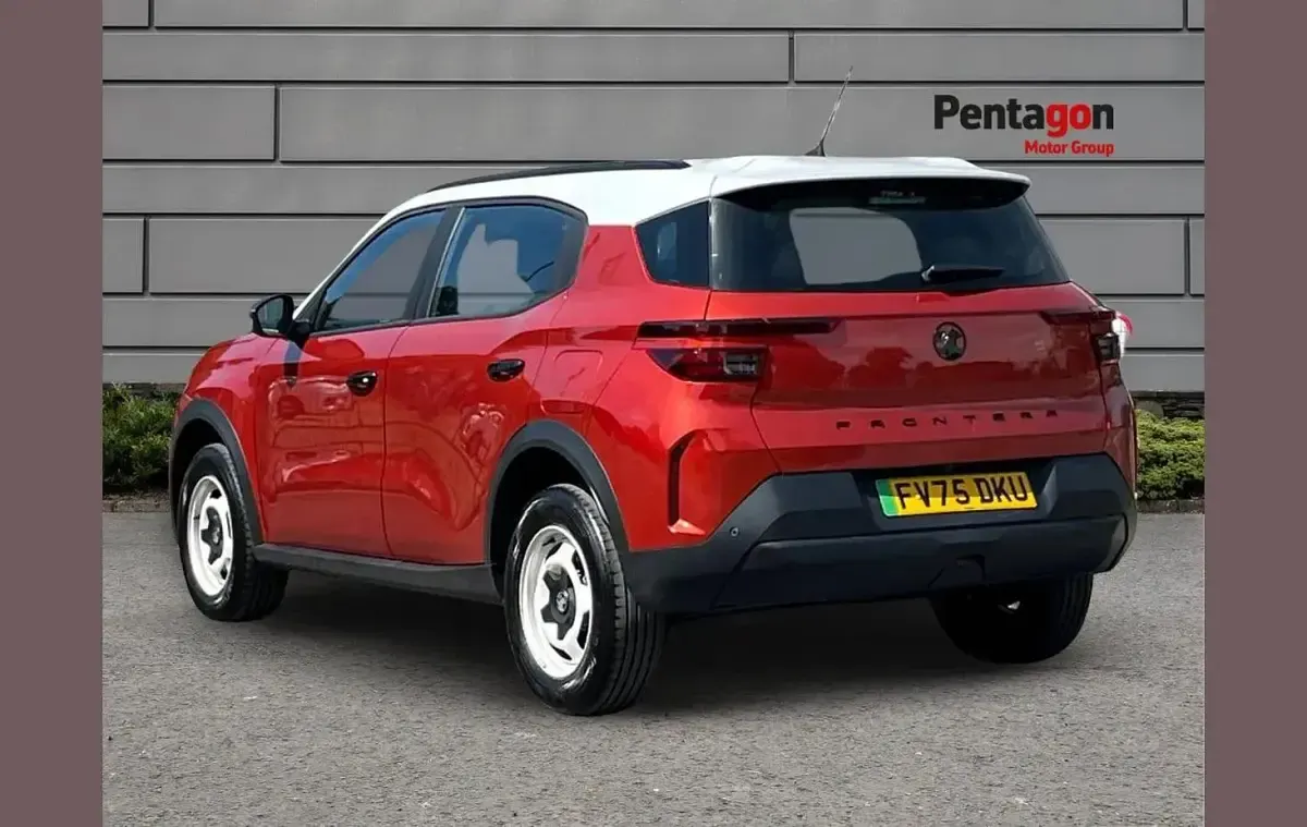 New Vauxhall Frontera Design Edition 83 kW (113 HP) 2025 Orange SUV