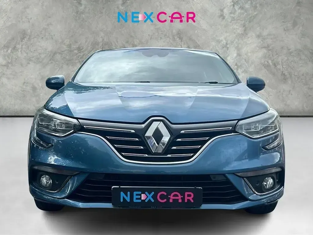 Used Renault Mégane III Signature 132 HP (97 kW) 2016 Blue Hatchback