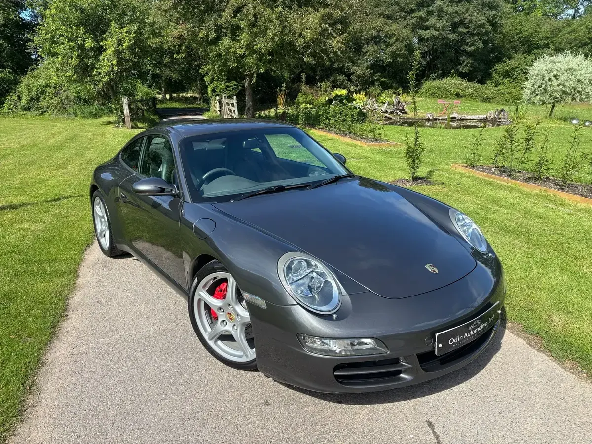Used Porsche 911 Carrera S 350 HP (257 kW) 2005 Grey Coupe