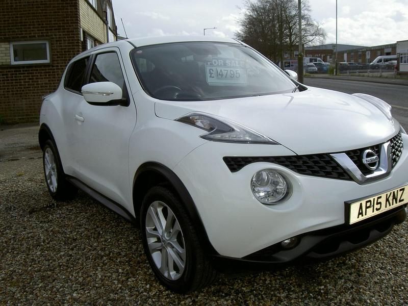 Used Nissan Juke Acenta Premium 2015 White SUV