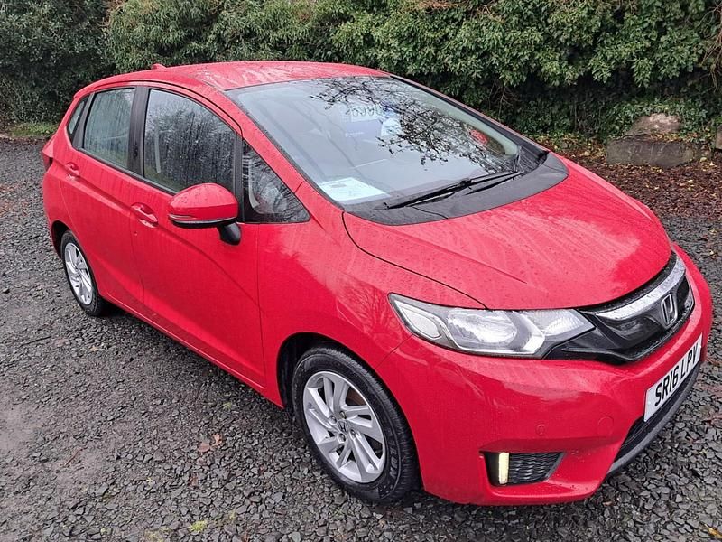 Red Used 2016 Honda Jazz SE Hatchback | £6,990 (Fair price) - Image 1/4