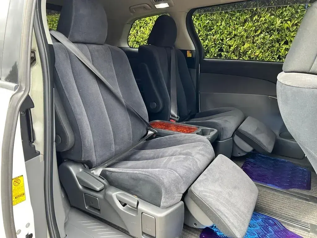 Usado Toyota Estima 2024 Blanco