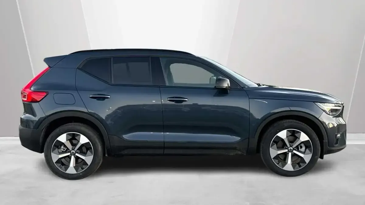 Used Volvo XC40 Plus 194 HP (142 kW) 2026 SUV