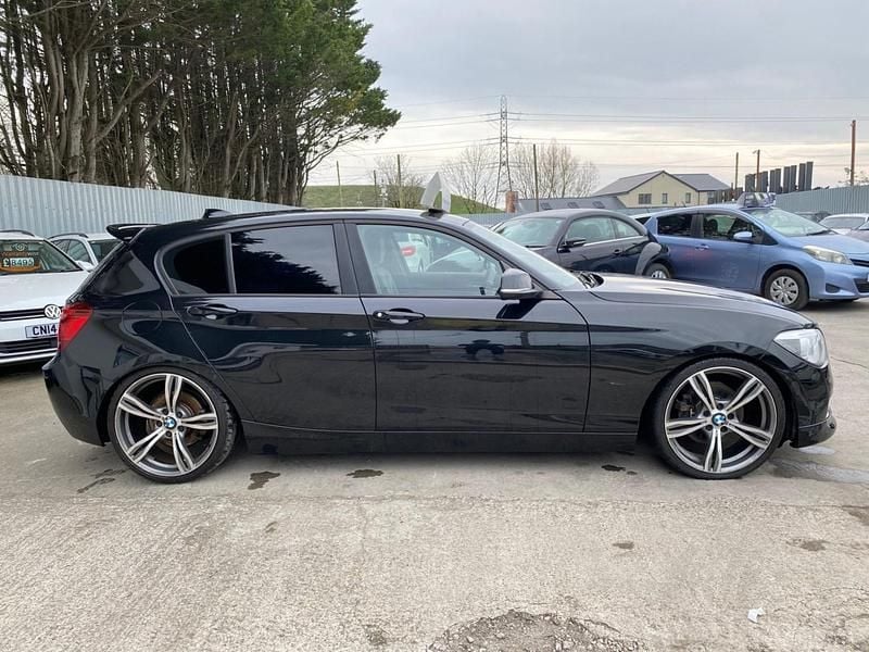 Used BMW 116 Sport Line 2014 Black Hatchback