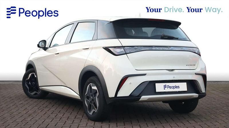 New BYD Dolphin Active 69 kW (95 HP) 2025 White Hatchback
