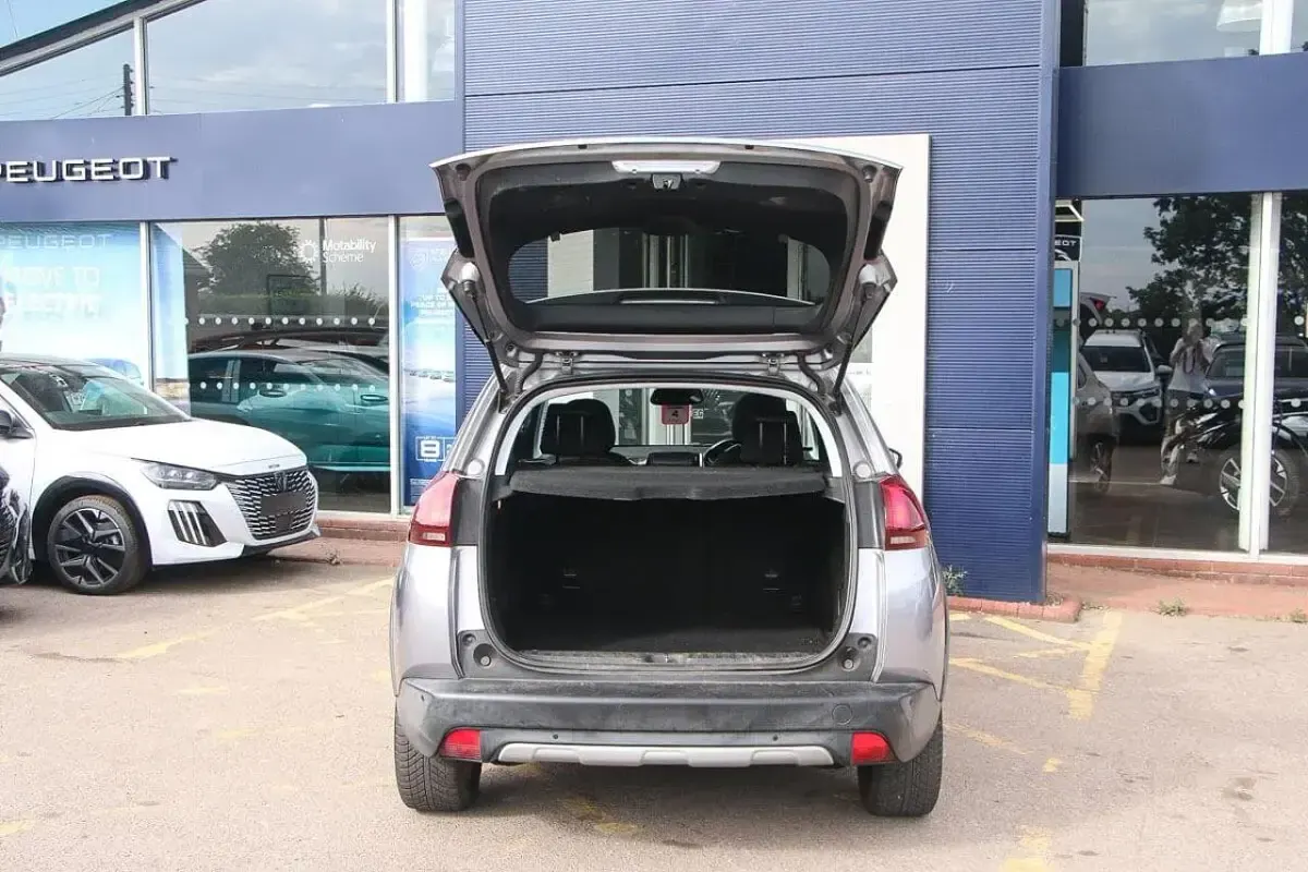 Used Peugeot 2008 Allure Premium 101 HP (74 kW) 2019 Grey SUV