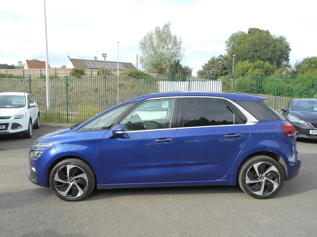 Used Citroën C4 Picasso Flair 2016 Blue MPV