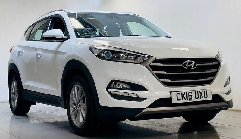 White Used 2016 Hyundai Tucson SE SUV | £8,406 (Good price) - Image 1/4