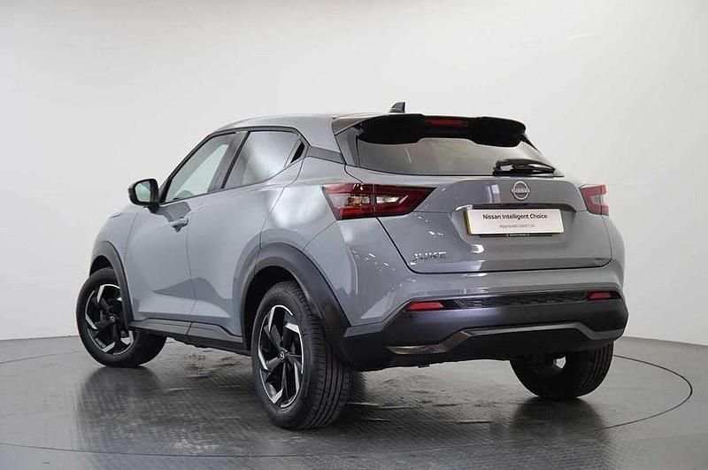 Used Nissan Juke N-Connecta 112 HP (82 kW) 2023 Grey SUV