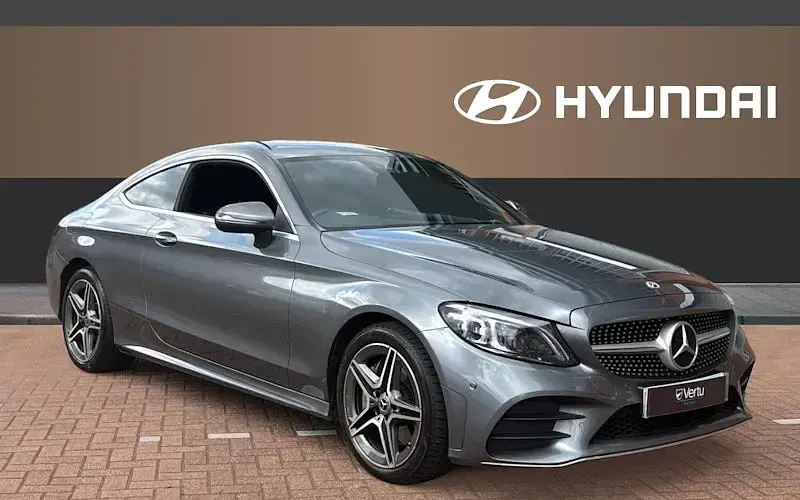 Usado Mercedes C300 AMG line 258 HP (189 kW) 2022 Coupé