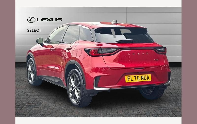 Used Lexus LBX 134 HP (98 kW) 2025 Red SUV
