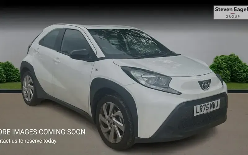 Used Toyota Aygo X PURE 72 HP (52 kW) 2025 SUV
