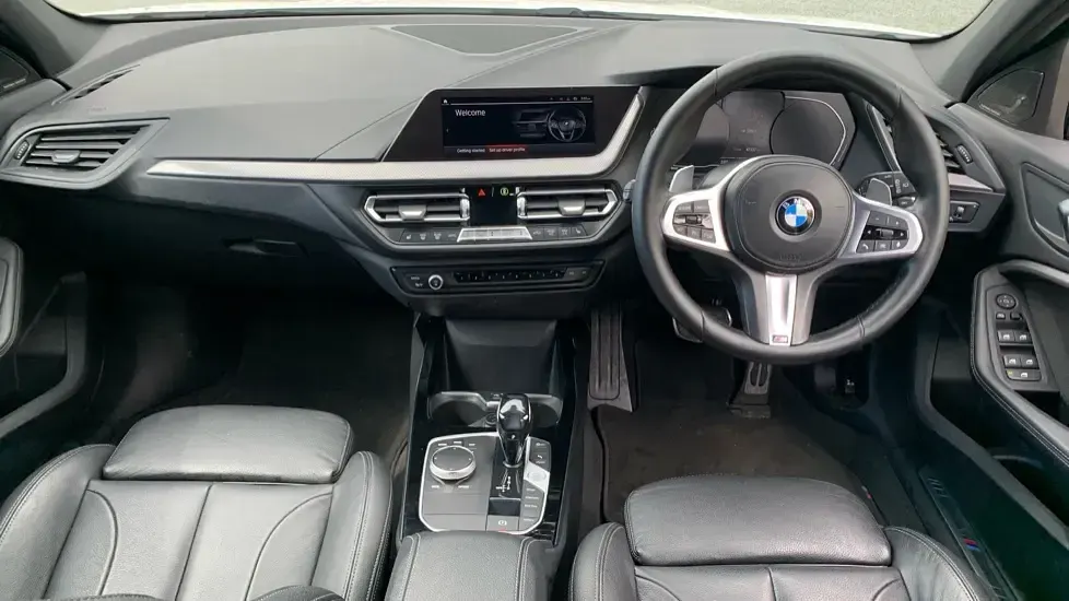 Used BMW 120 M Sport 190 HP (139 kW) 2021 White Hatchback