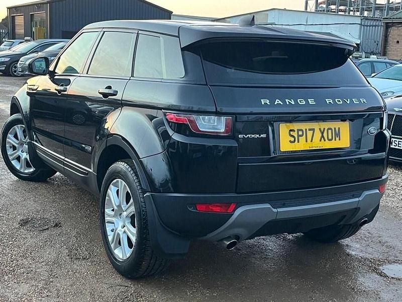 Used Land Rover Range Rover evoque SE 2017 Black Estate